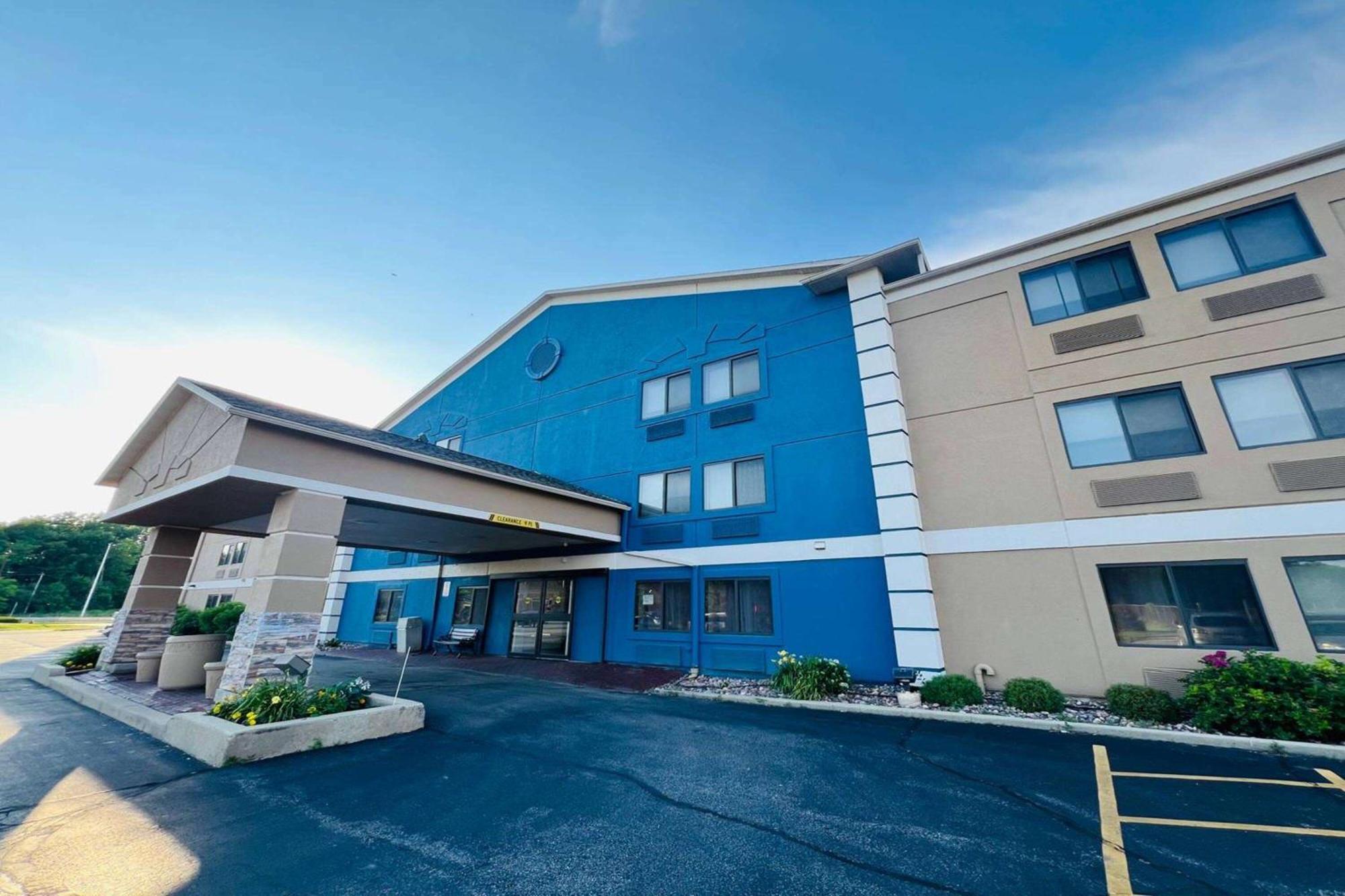 Americinn By Wyndham Glendale Milwaukee Whitefish Bay Exterior foto