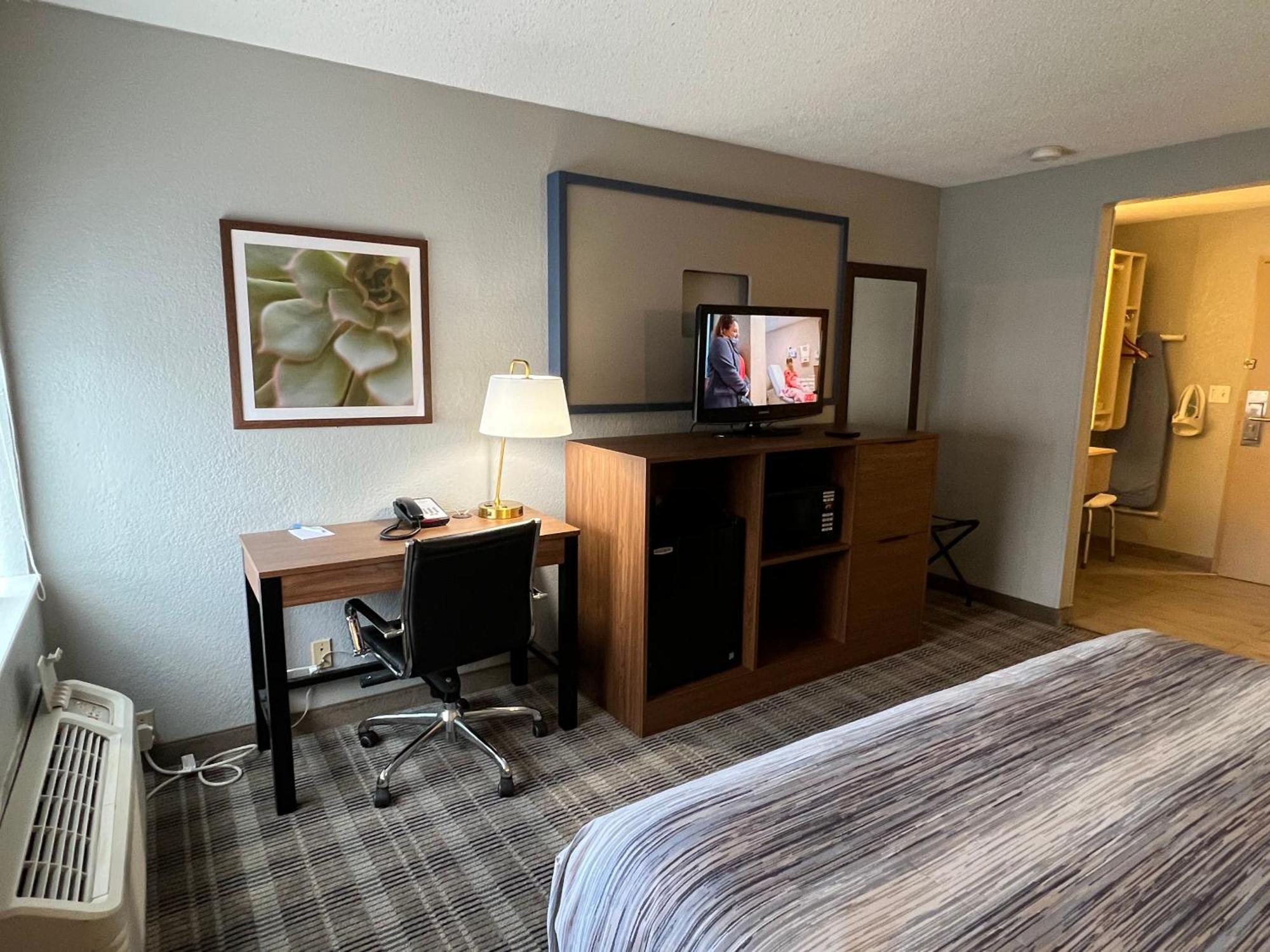 Americinn By Wyndham Glendale Milwaukee Whitefish Bay Exterior foto