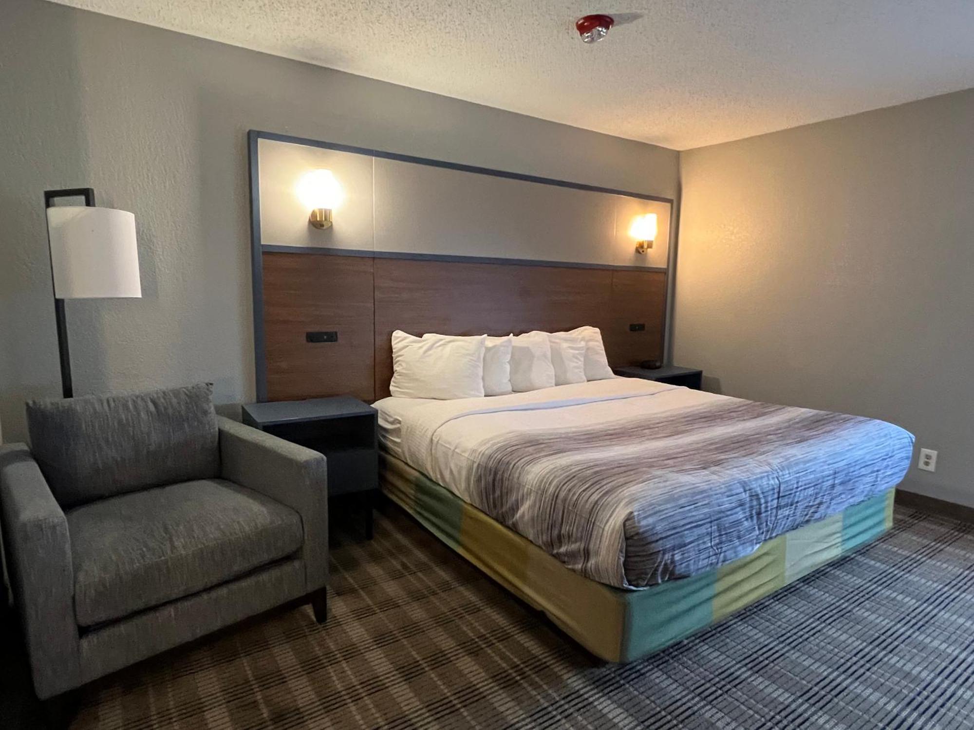 Americinn By Wyndham Glendale Milwaukee Whitefish Bay Exterior foto